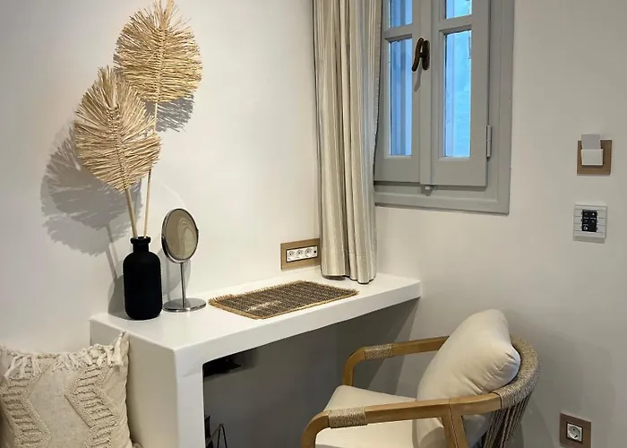 Mikri Kamara Tripotamos (Tinos)