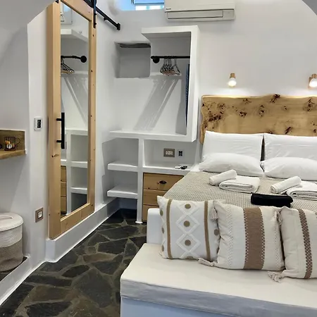 Mikri Kamara Tripótamos