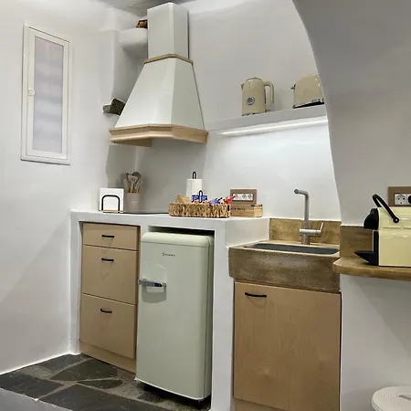 Mikri Kamara * Tripótamos