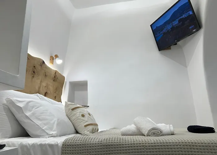 Mikri Kamara * Tripótamos